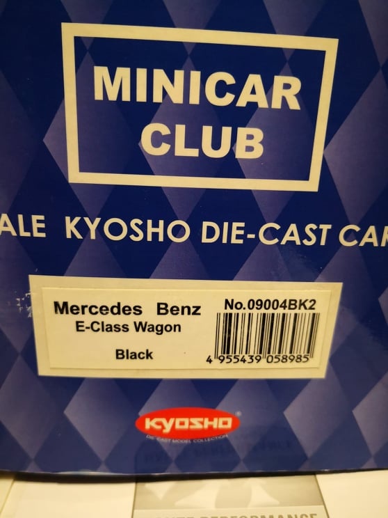 1:18 Mercedes E-Class Wagon (Kyosho, black) - 2