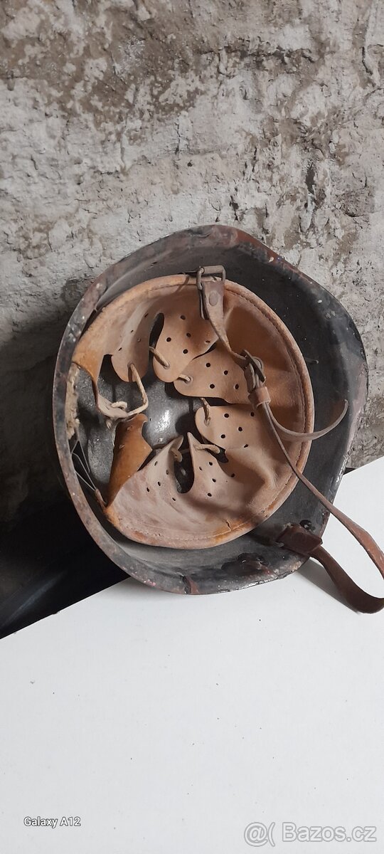 Vojenská Plechová helma - 2