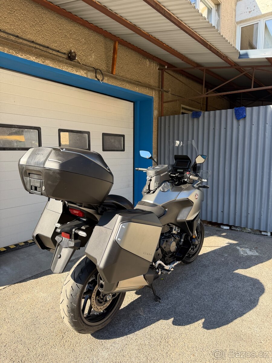Honda NT 1100 - 2