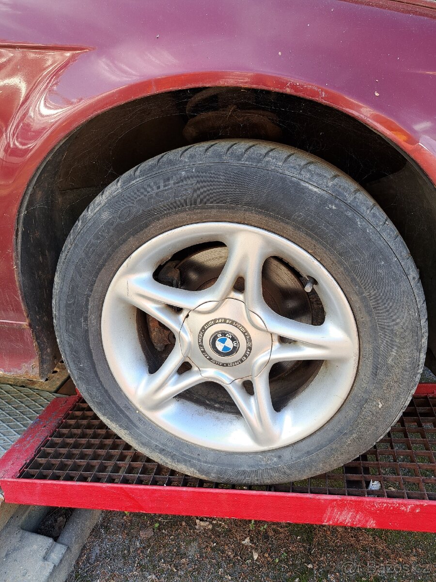 Prodám díly BMW 1.6 kompakt - 2
