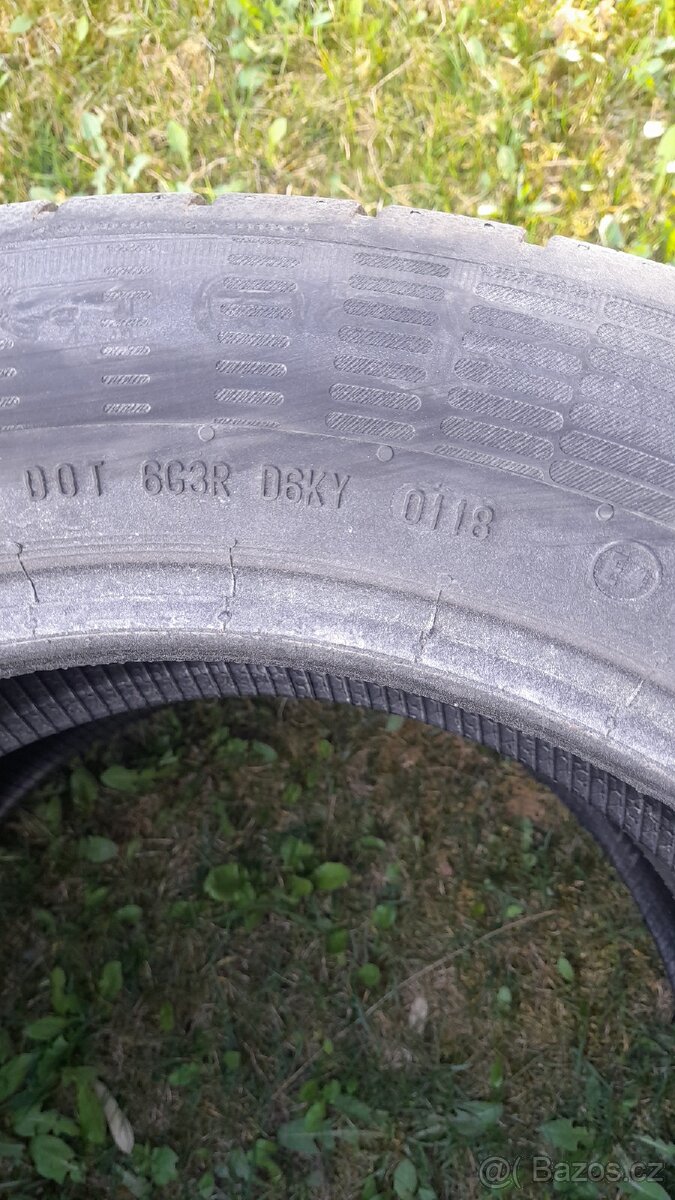 Continental 215/55r17 v - 2
