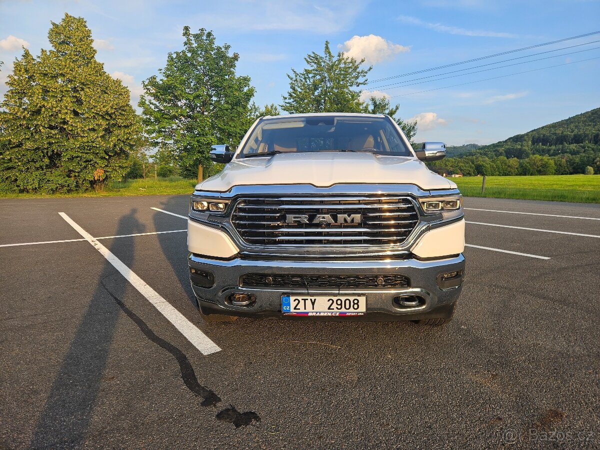 Dodge Ram 1500 Laramie Longhorn 3.0 diesel