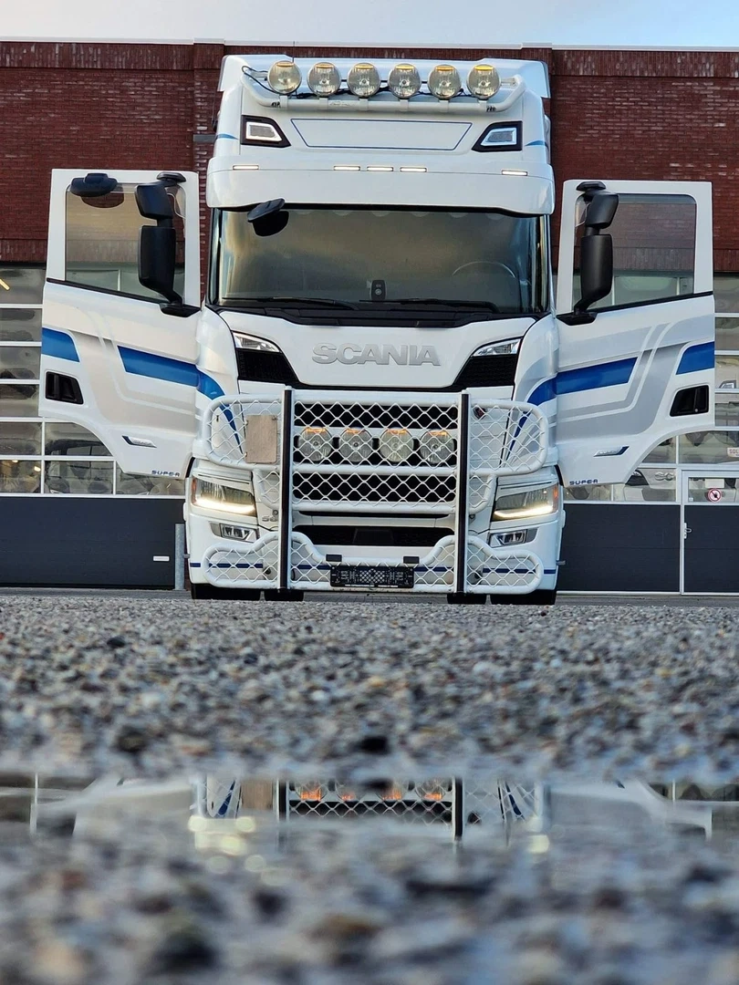 Scania R560 6x2 / Full air / PTO / Super - 2