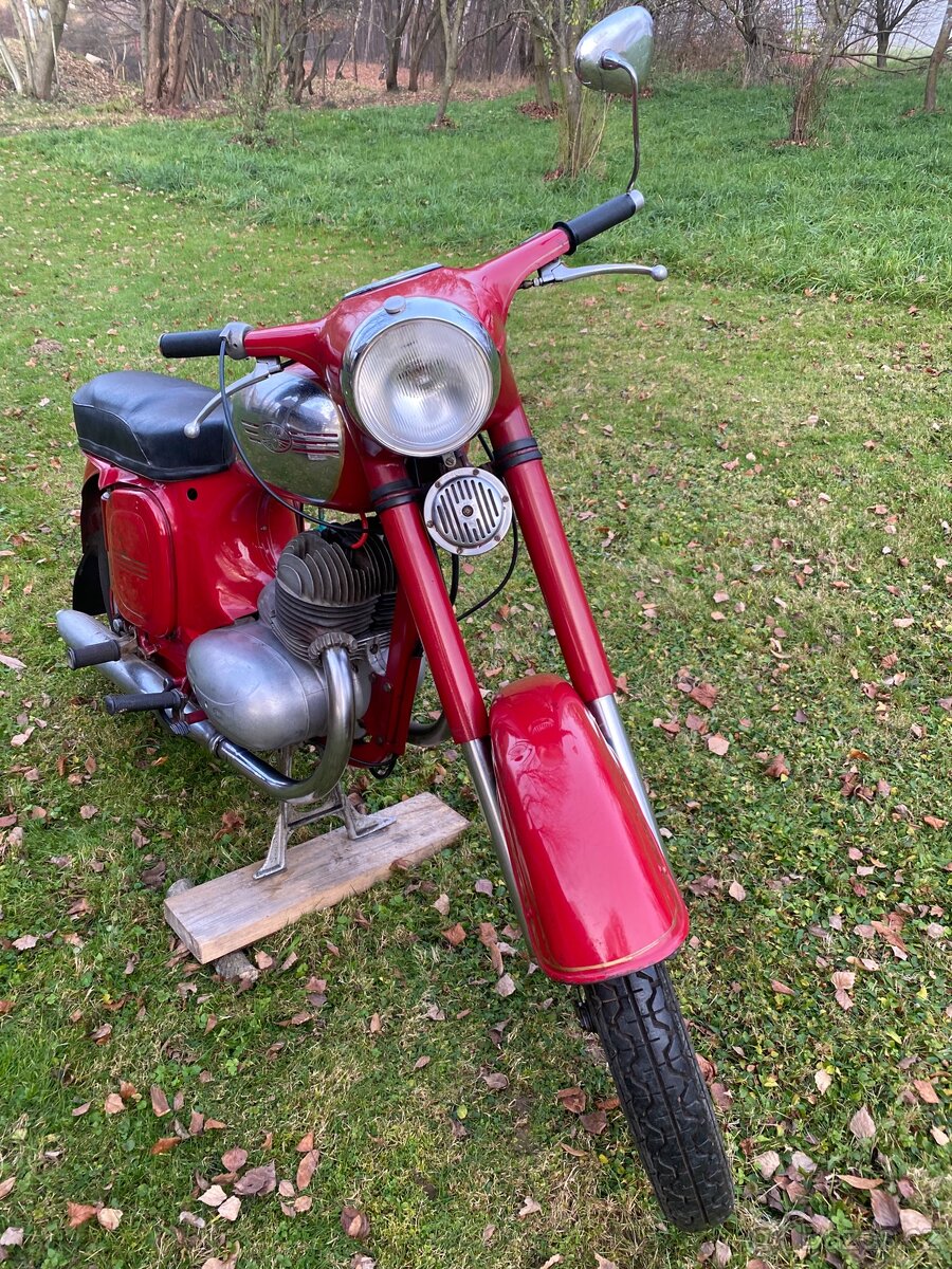 JAWA PANELKA 350 360 - 2