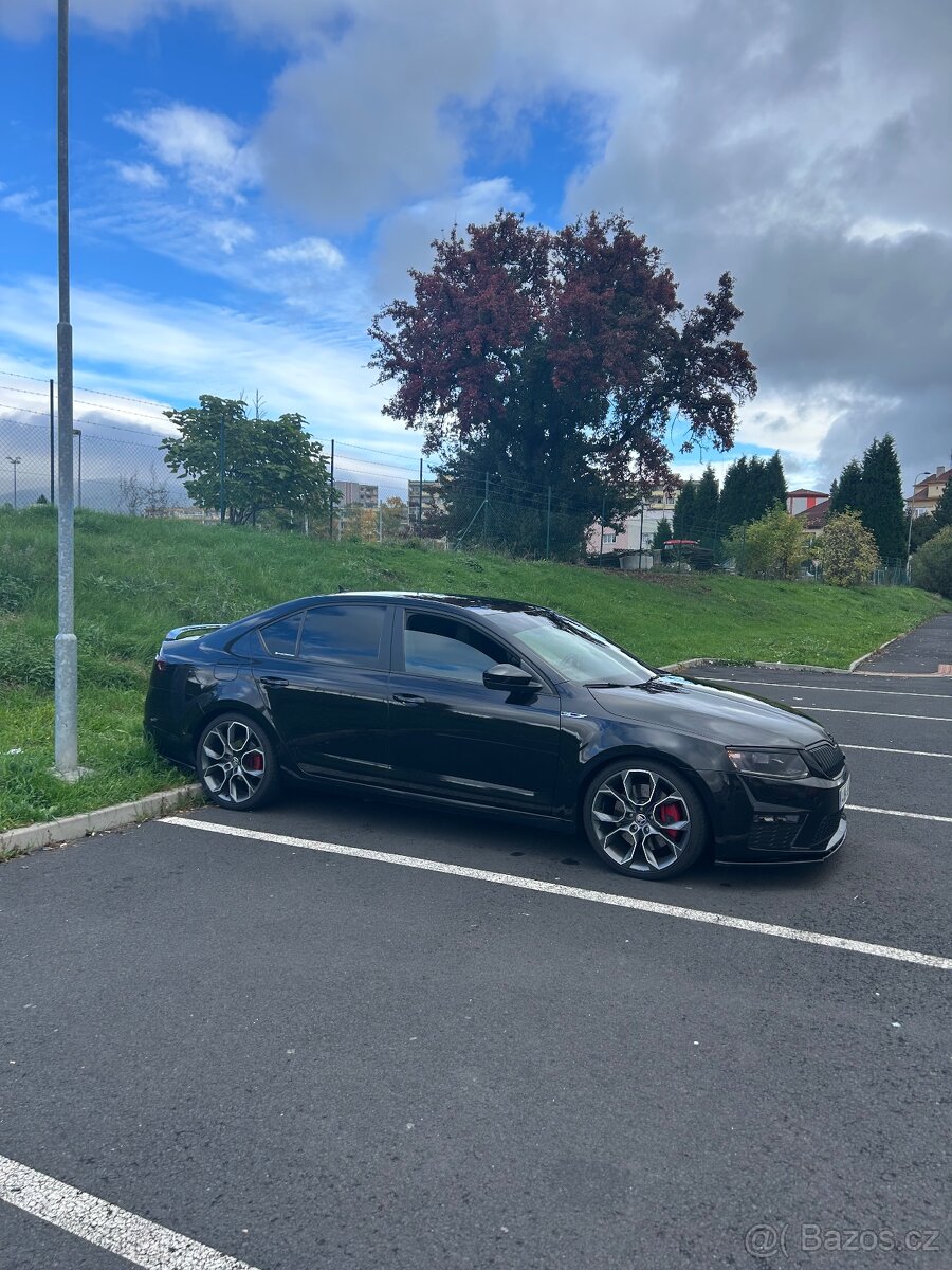 Alu X-TREM RS R19 se zánovními letními pneu 225/35 - 2