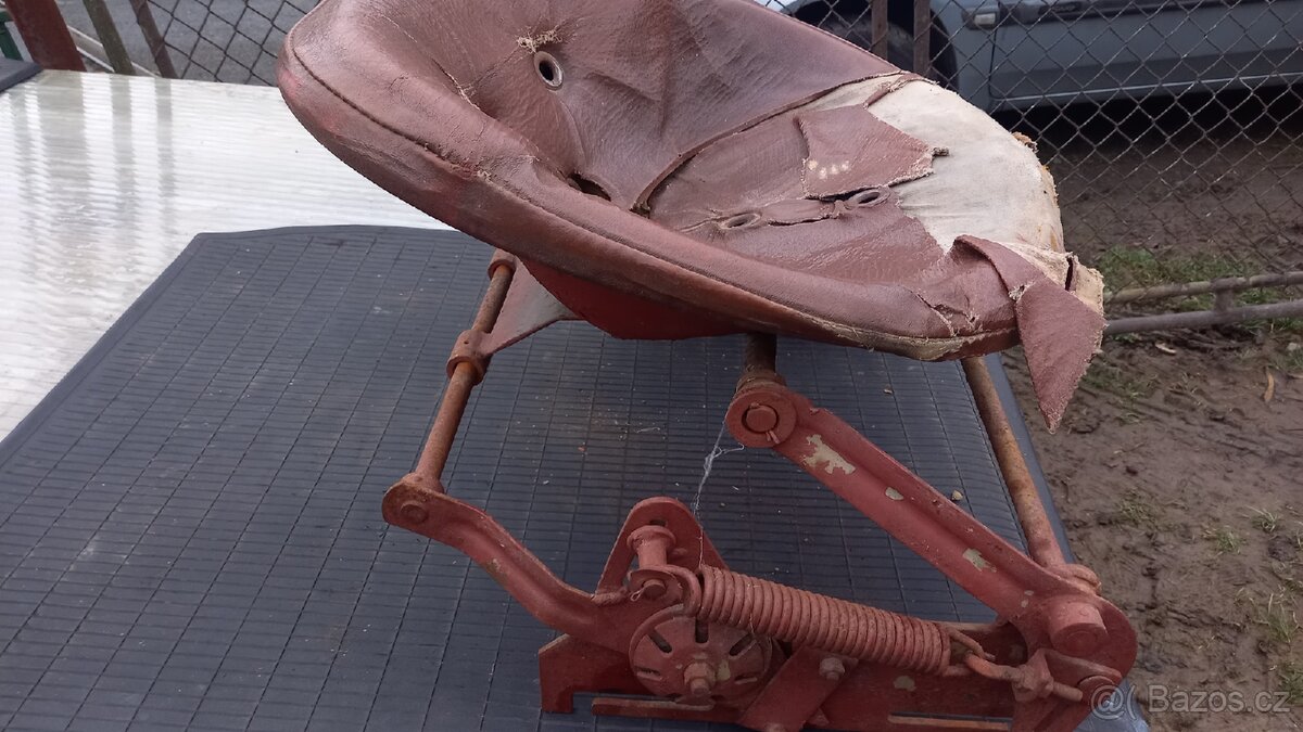 Zetor 25A/ K-sedačka - 2