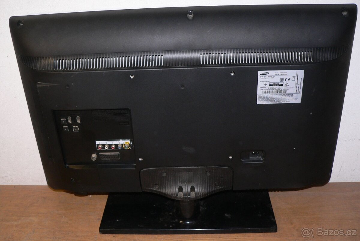 LED televize 80cm SAMSUNG, 32 palců, nemá DVBT2 - 2