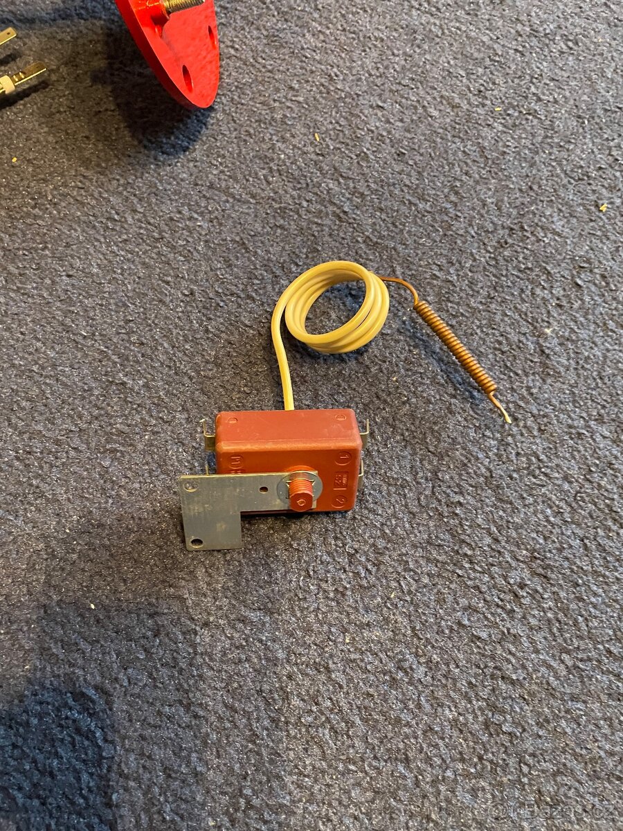 Tatramat příruba, top. těleso, termostat - 2