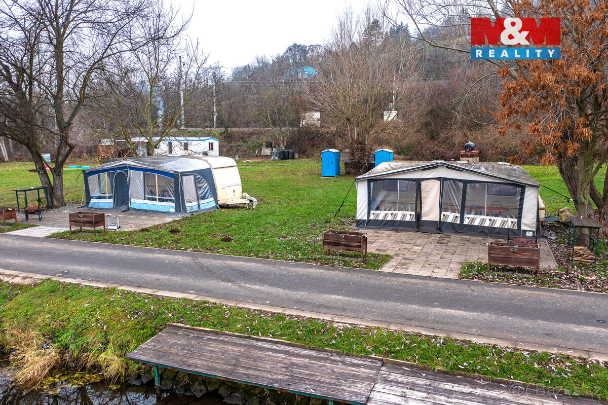 Prodej zahrady, 1796 m², Křešice - 2