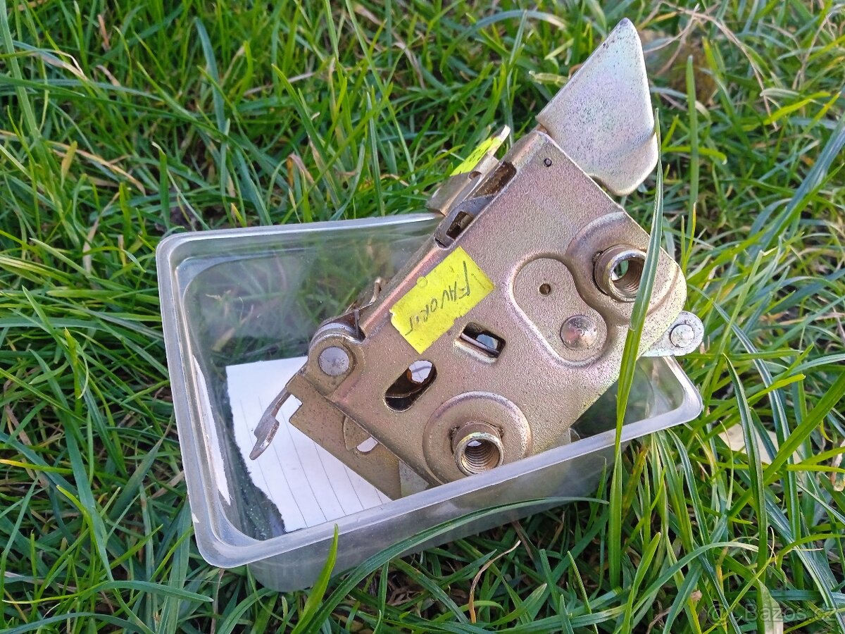 Nový zámek dveří Škoda Favorit - 2