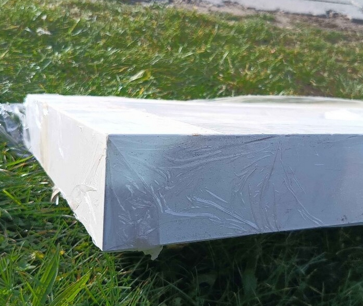 Závěsná koupelnová skřínka s dvojumyvadlem - nová - 2