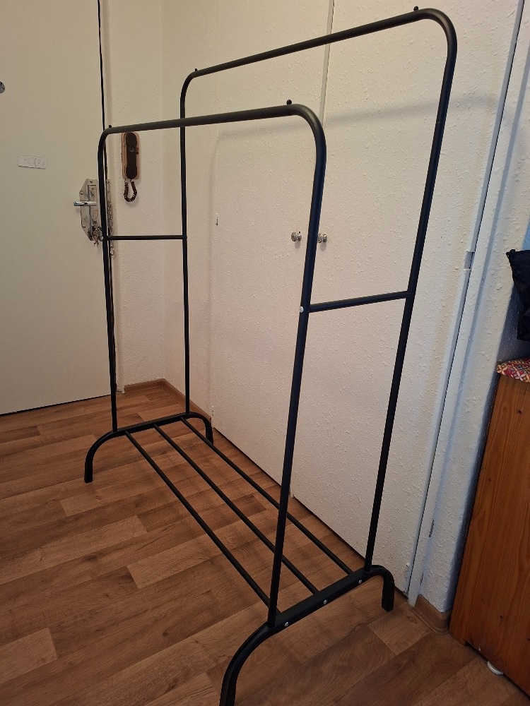 Dvouřadý kovový věšák - 2