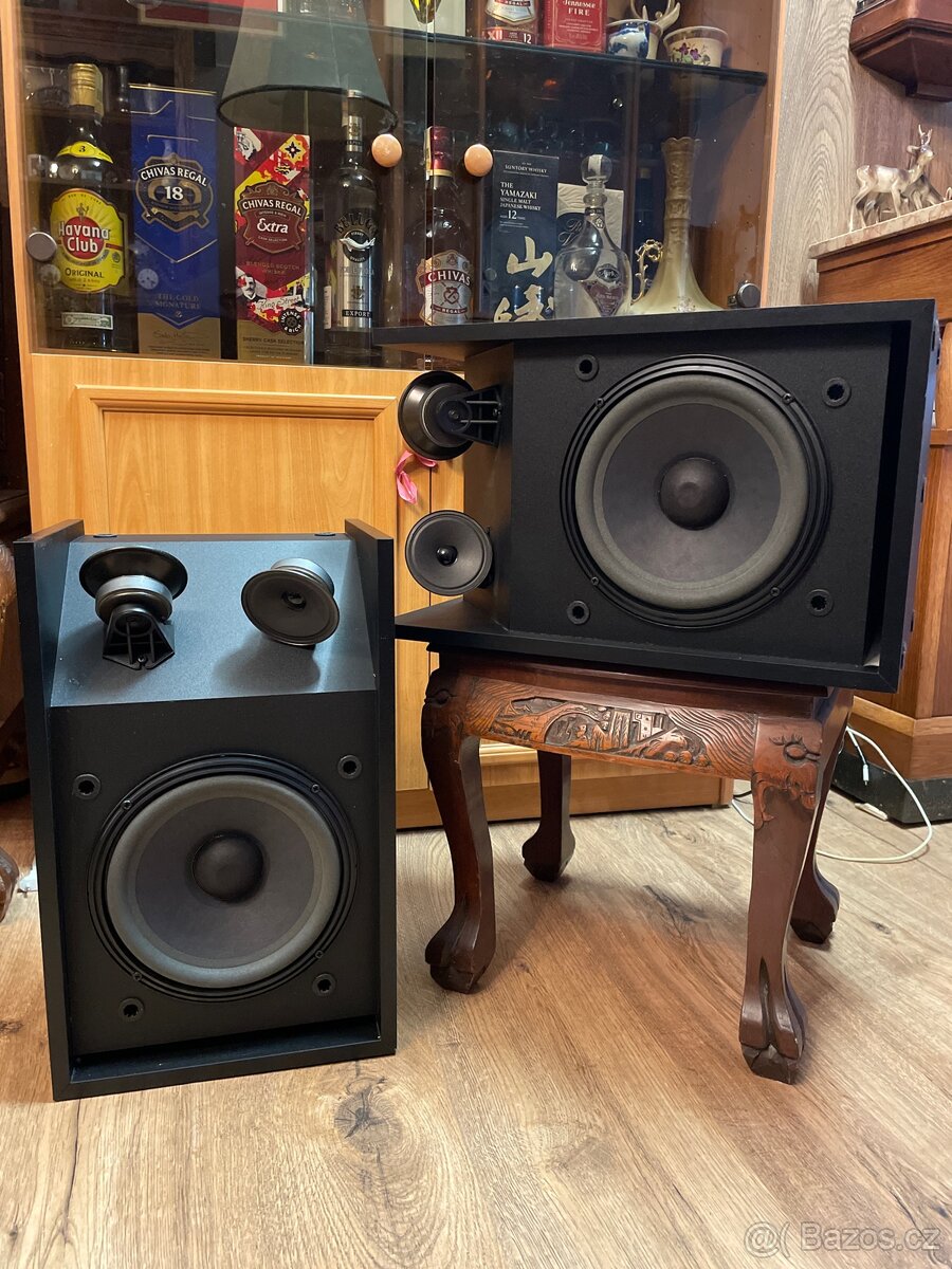 Bose 301 series III Černá - 2