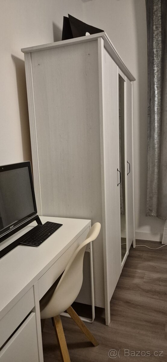 Šatní skříň bílá - 2