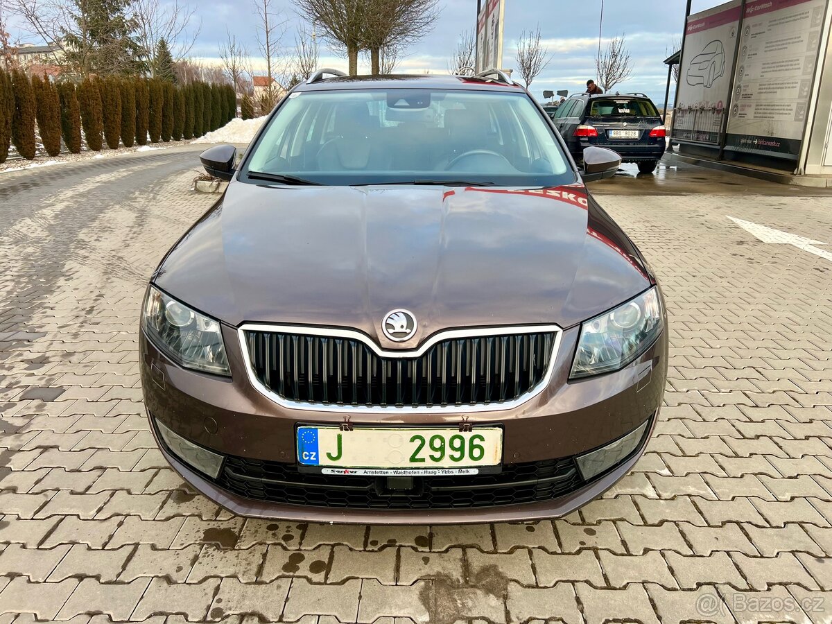 Škoda Octavia III Combi 2,0 TDi 110kW Elegance - 2