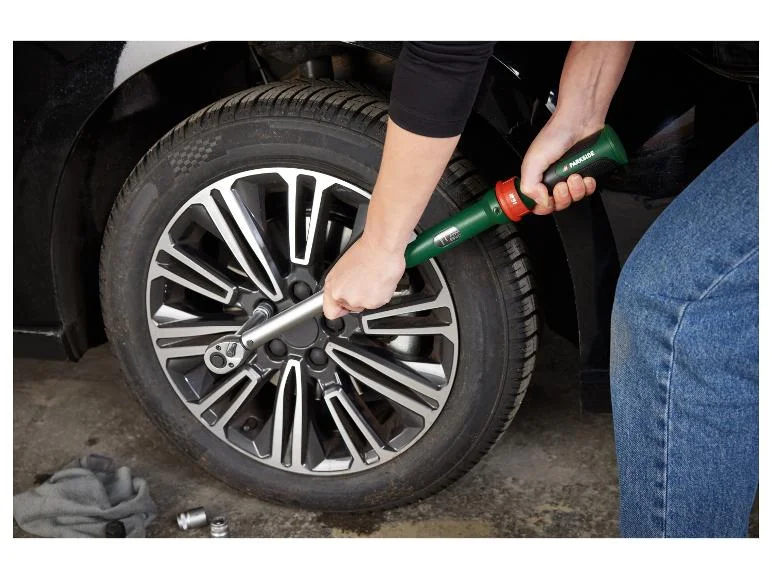 Nový momentový klíč 1/2" (12,5 mm) Parkside - 2