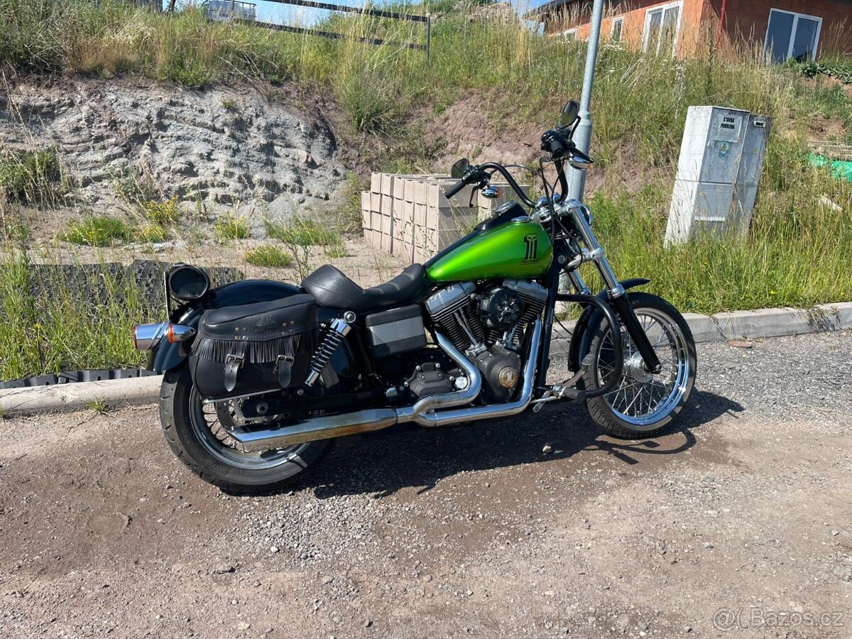 Harley Davidson StreetBob - 2
