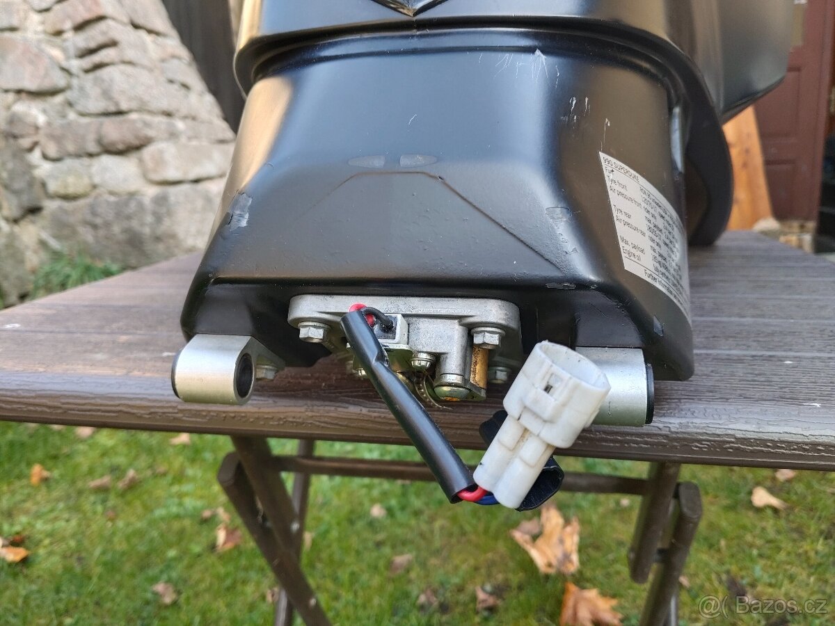 KTM 990 SUPERDUKE NÁDRŽ - 2