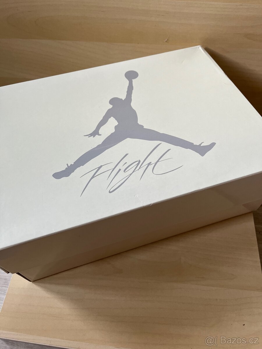 Air Jordan 4 SB Pine Green - 2