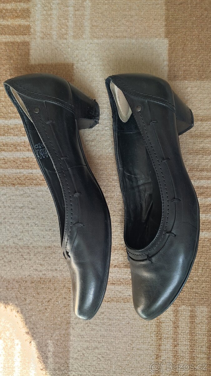 Baťa kožené lodičky - 2