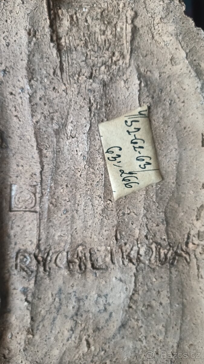 Kameninová závěsná plastika - 2