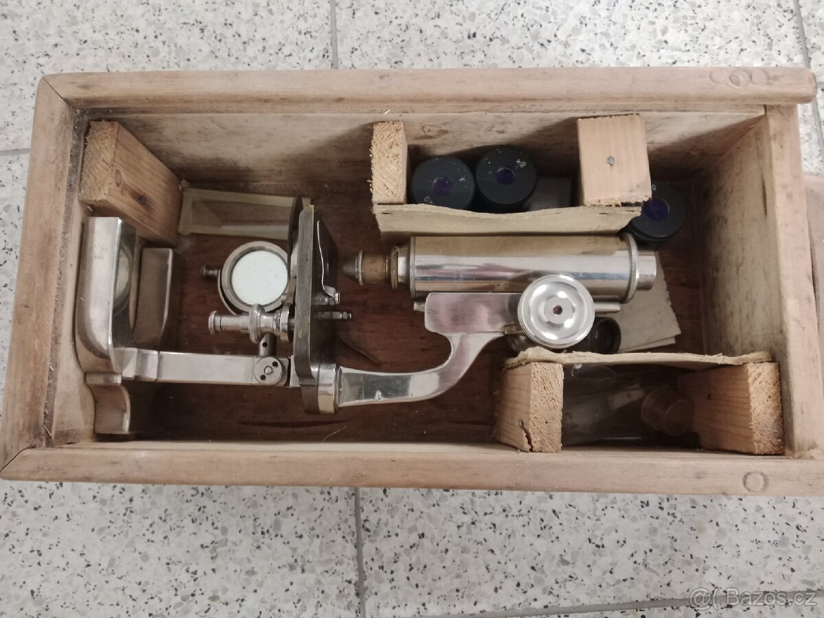 Historický mikroskop Top stav - 2