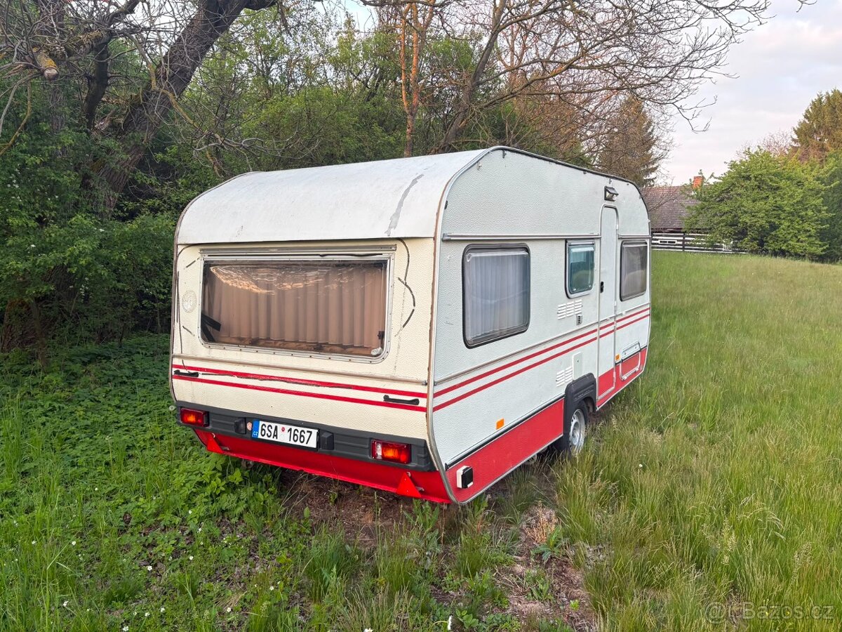Karavan WILK - 2