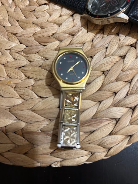 Hodinky retro Quartz SUIZO - 2