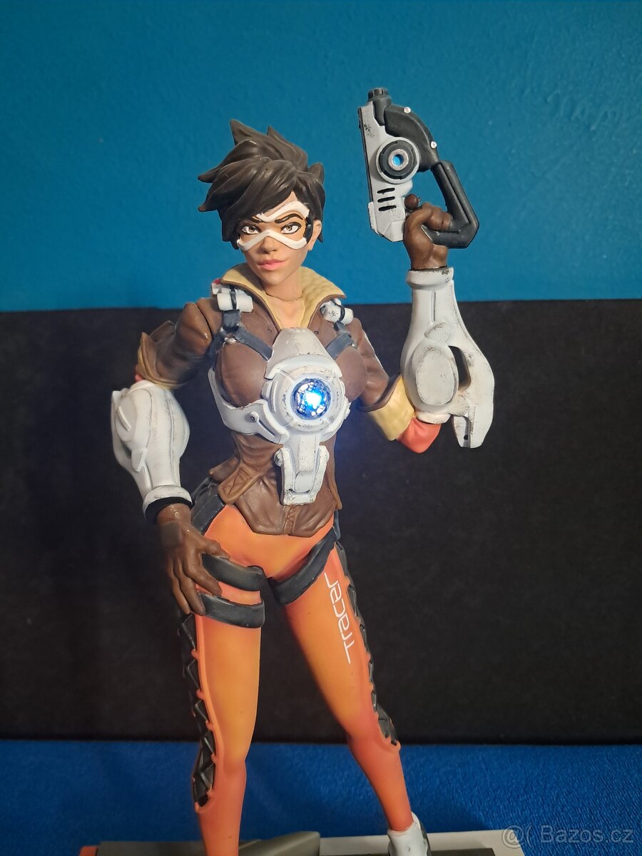 Figurka - Tracer - 2