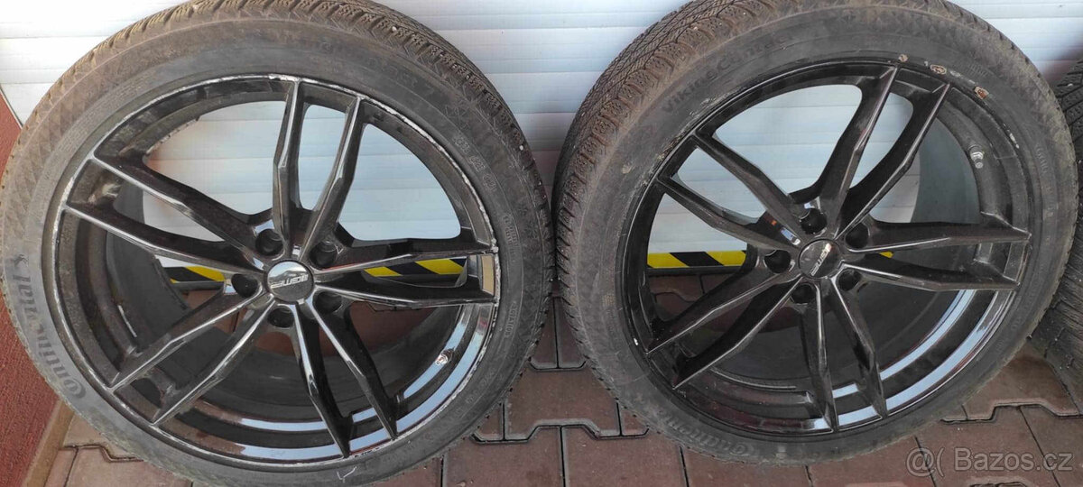 TESLA Y sada kol s pneu R20" - 2
