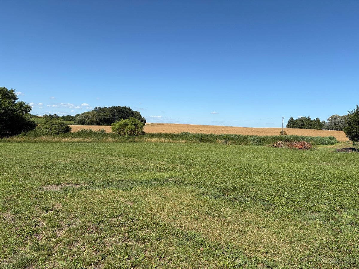 Stavební pozemek 1117m2 - 2