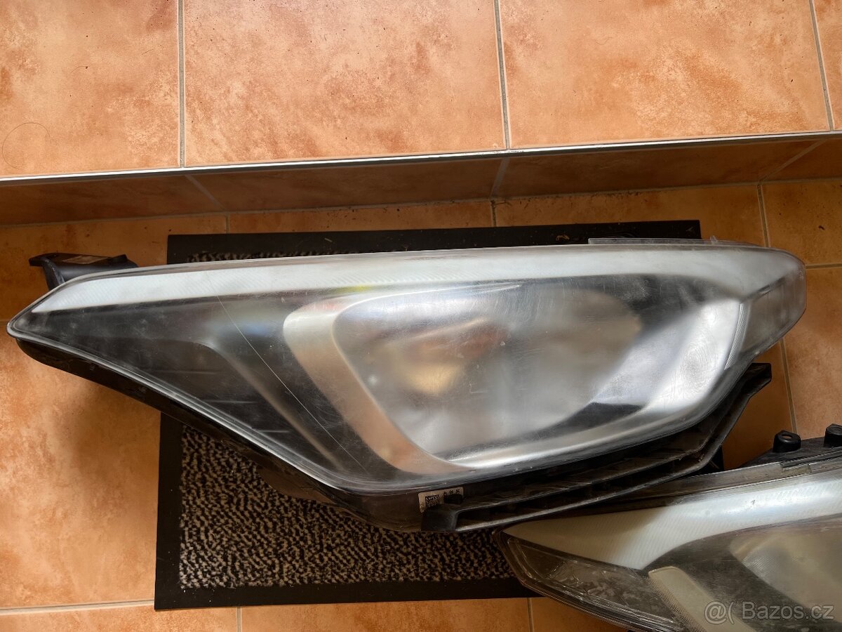 Halogen světla hyundai i20 - 2