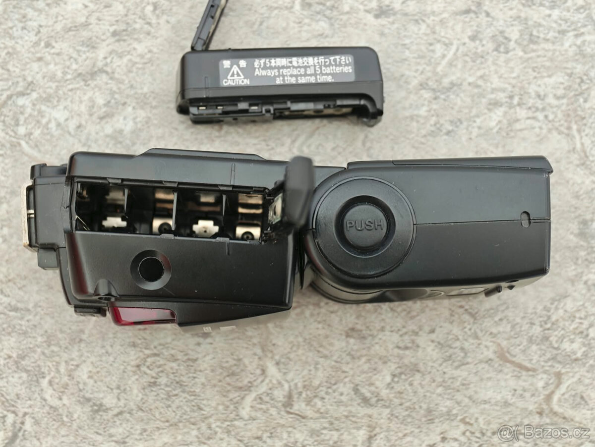 Nikon Speedlight SB-800 + přídavný adatér SD-800 - 2