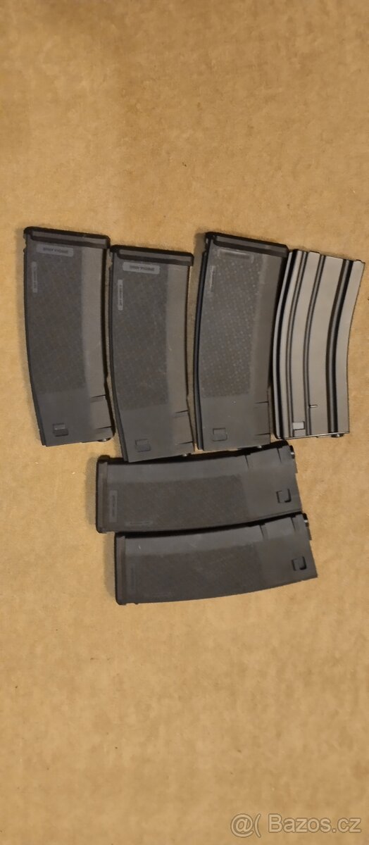 Airsoftové zbraně a vybavení - 2