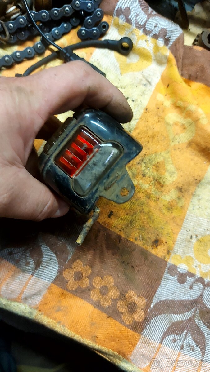 Jawa 250 kývačka - 2