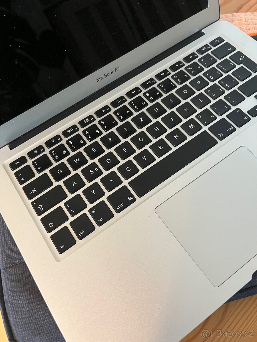 MacBook Air 13 (Early 14) - 2