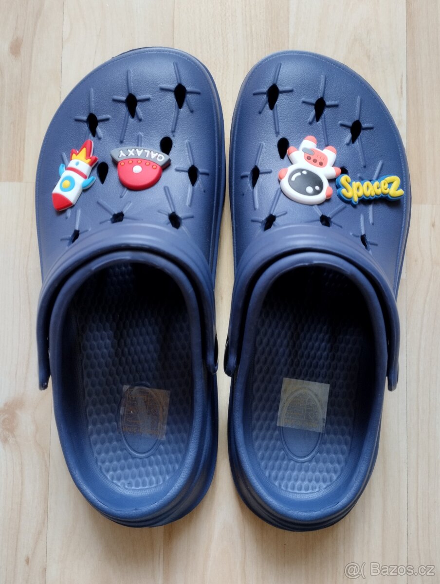 Nová chlapecká letní obuv vel.35/36 - 2