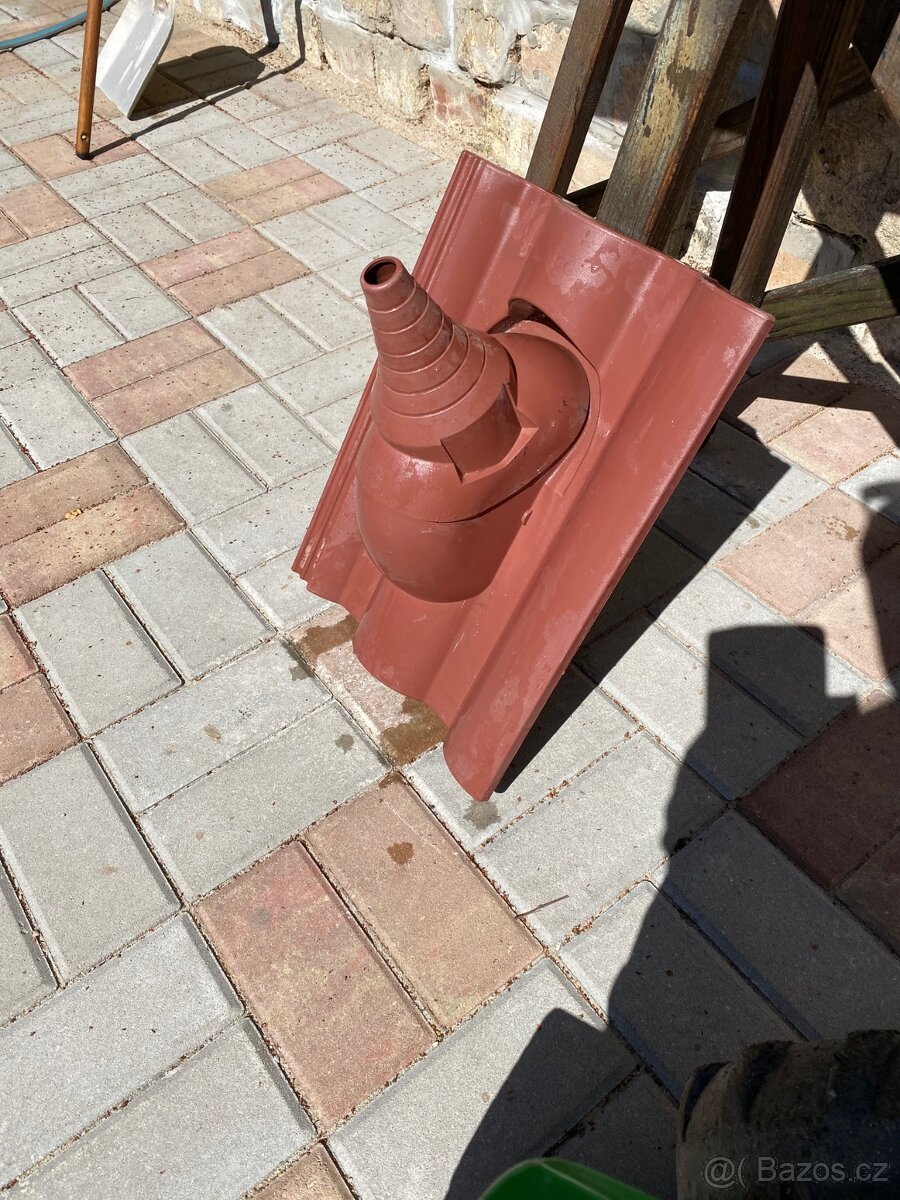 Střešní taška Terran Danubia prostupová - 2