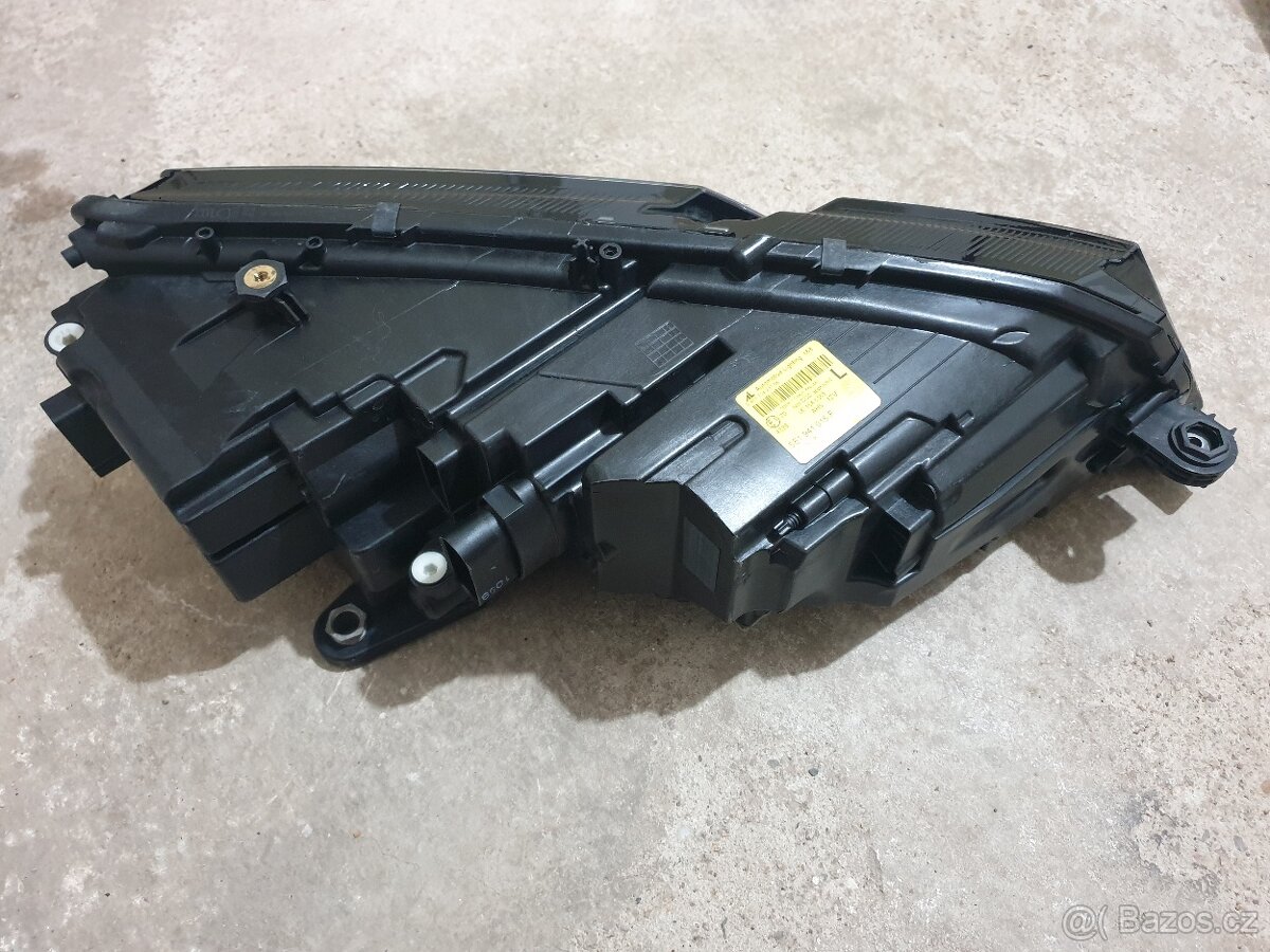 5E1.941.015.F - Levé přední světlo - Škoda Octavia III - 2