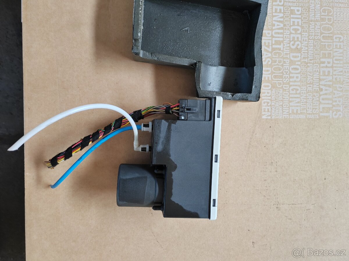 AUDI A3 8L FACELIFT- kompresor vzduchového zamykání - 2