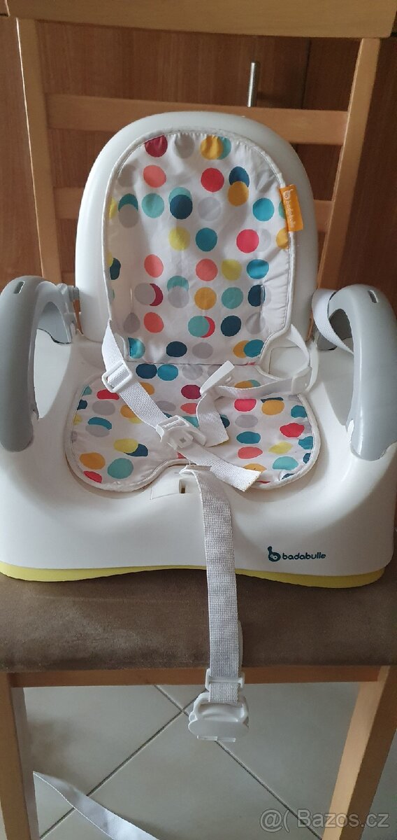 Cestovni sedacka s pultikem - 2