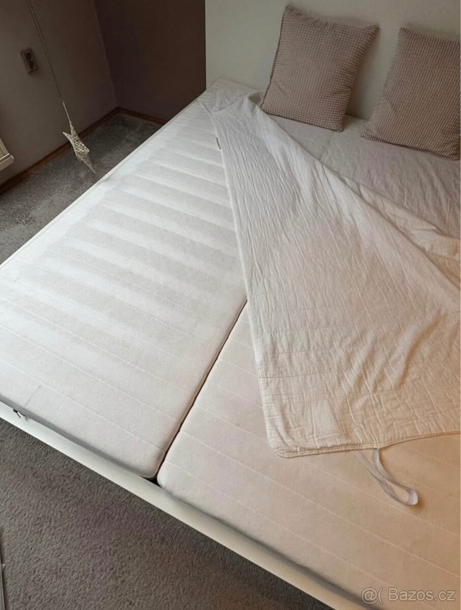 Postel Ikea Malm 200 x 160 - 2