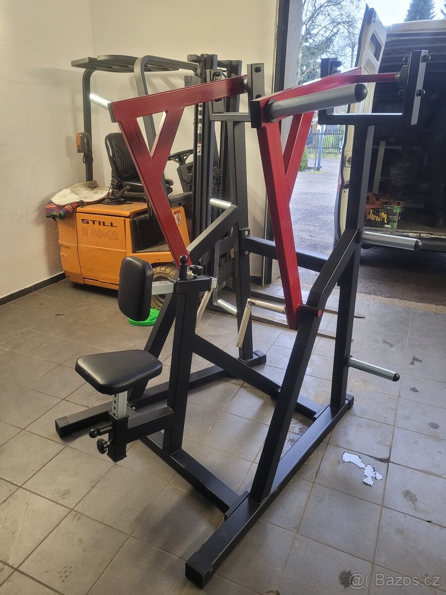 Posilovací stroje typu Hammer - 2