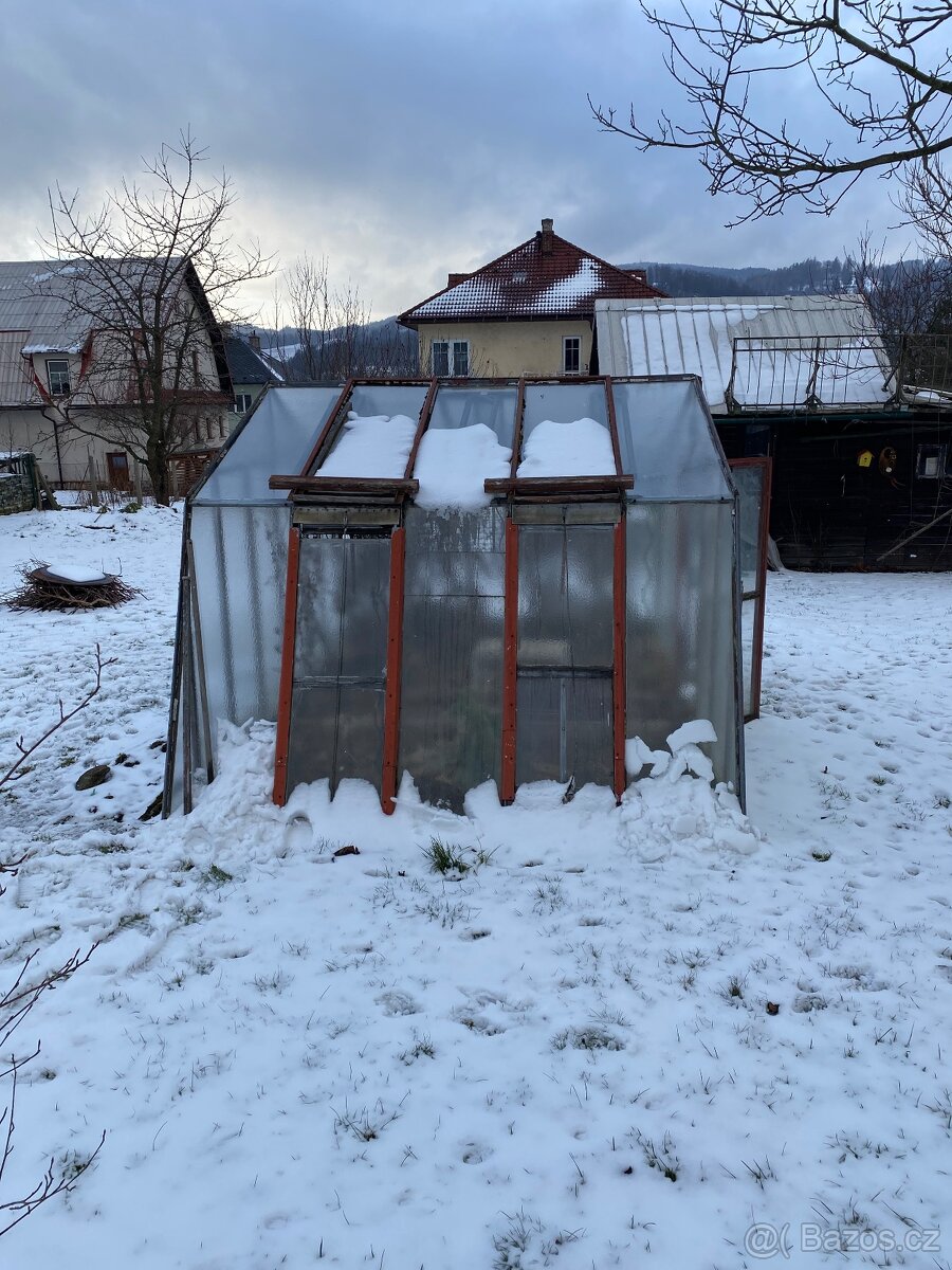 Tabule ze skleníku - 2