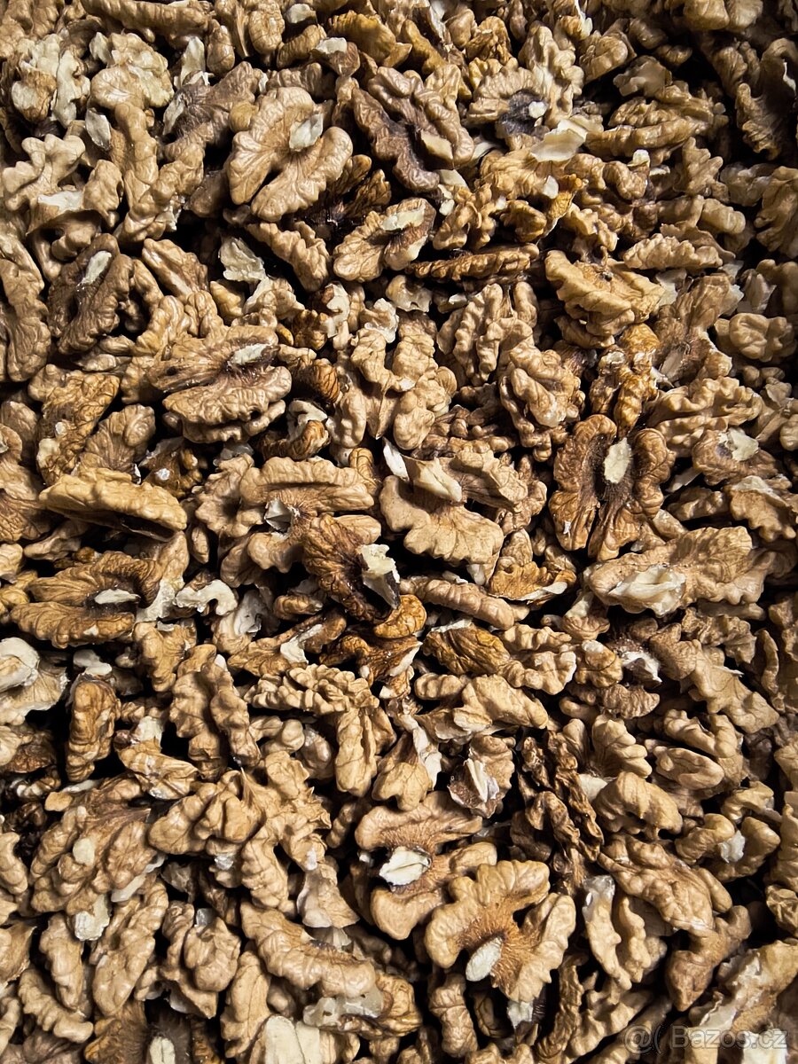 Vlašské ořechy loupané - 2