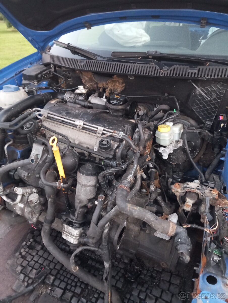 VW polo 1.9 TDI 74 kw - 2