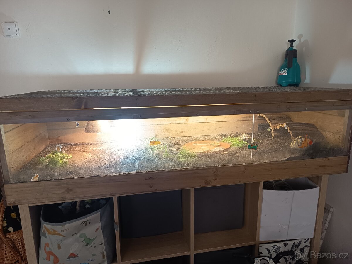 Želví stůl ~ terárium - 2