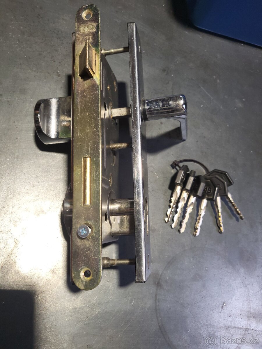 Bezpečnostní kování - 2