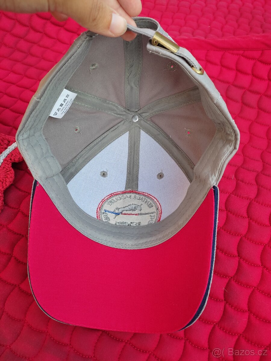 Nové jezdecké kšiltovky - 2