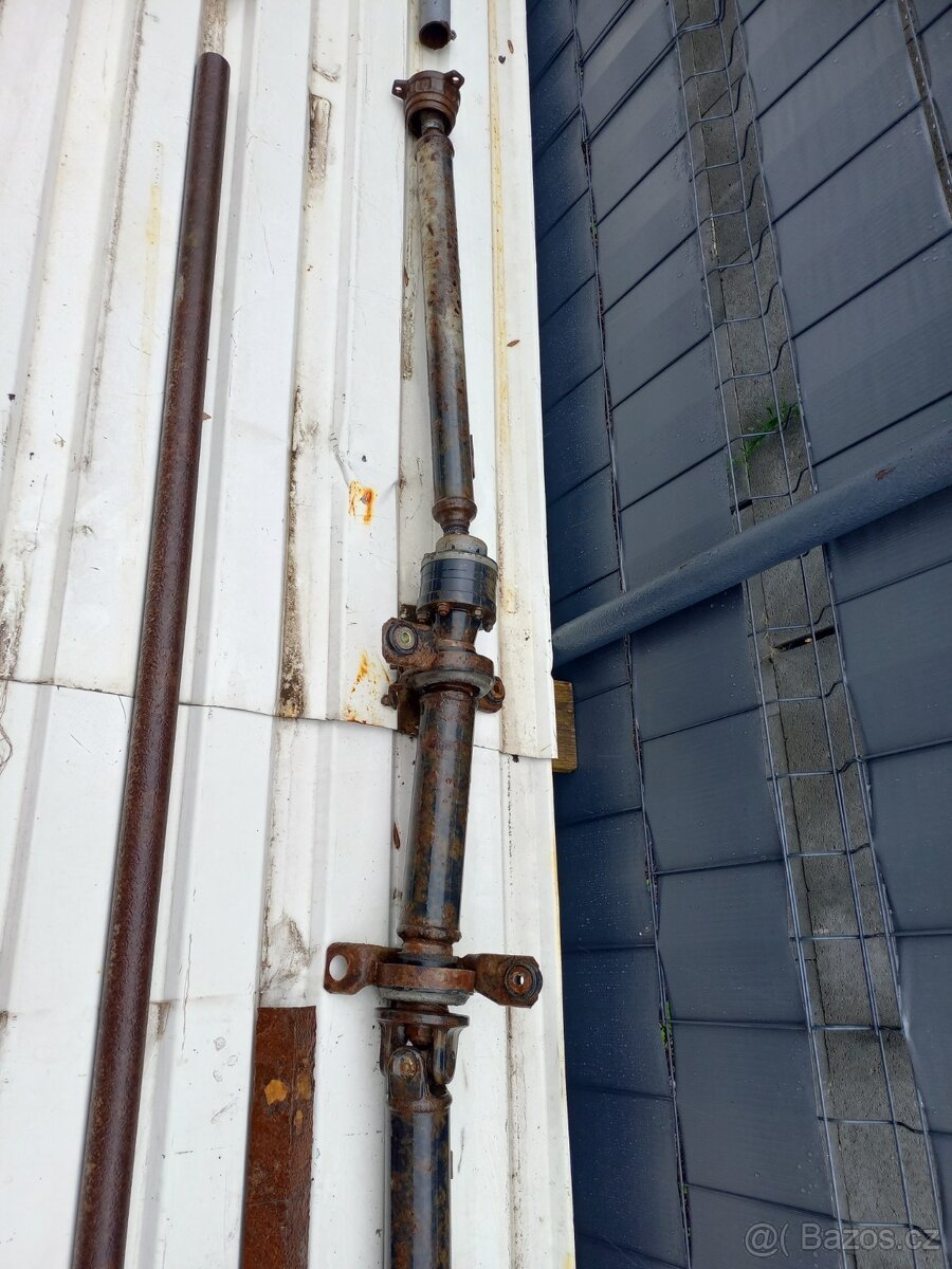 Kardan Mitsubishi Outlander 2.4i 4x4 - 2